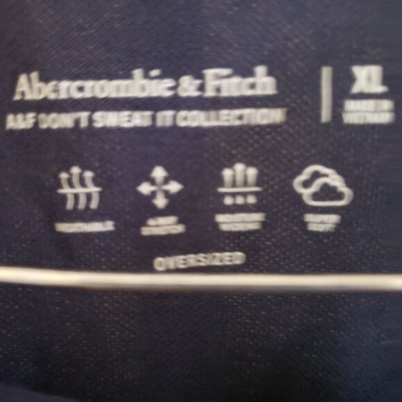 Abercrombie & Fitch Don't Sweat It Collection Men's Short Sleeve Navy Blue Polo - Picture 3 of 3